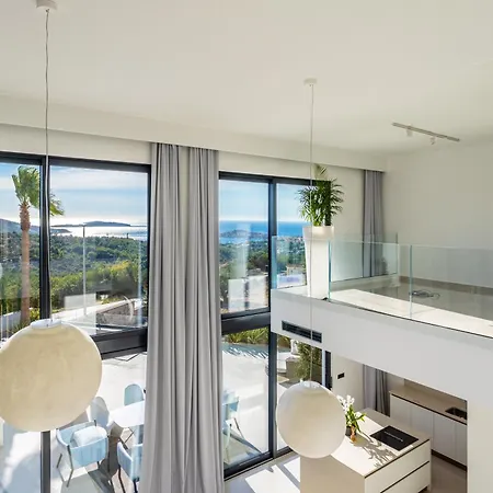 Golden Light Villa