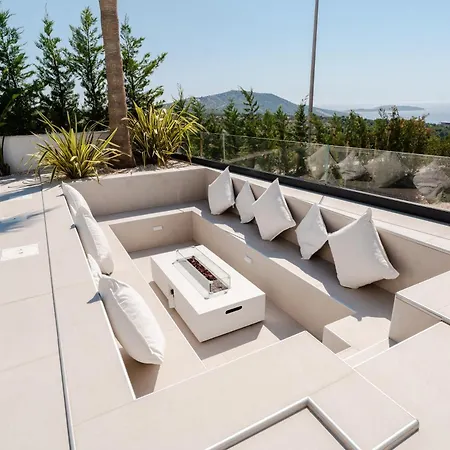 Villa Golden Light