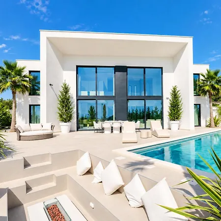 Villa Golden Light *