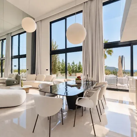 Villa Golden Light